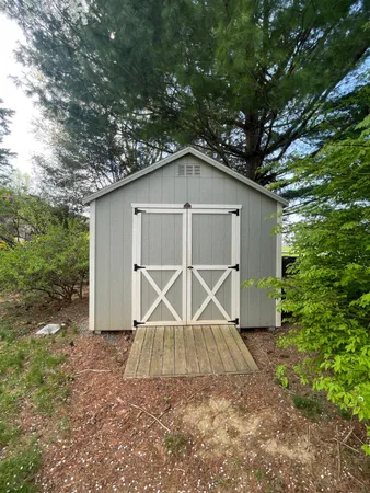 $2,300 | 113 East Woodland Drive, Mechanicsburg, PA 17055