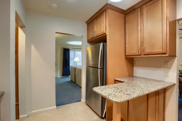 $2,300 | 113 East Woodland Drive, Mechanicsburg, PA 17055