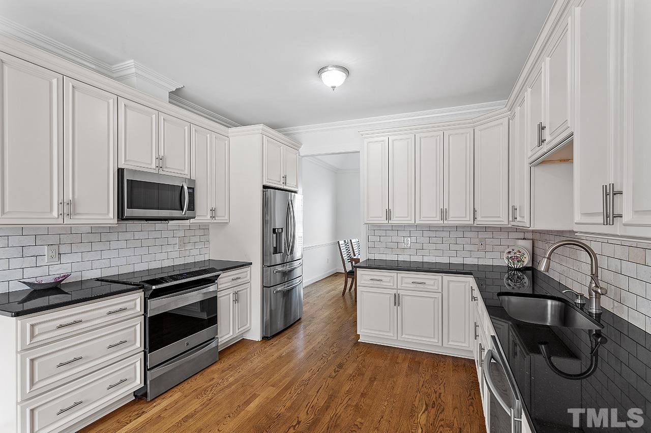 12414 Raleigh Road Benson, NC 27504 - Photo 18 of 36 Gallery Image 18