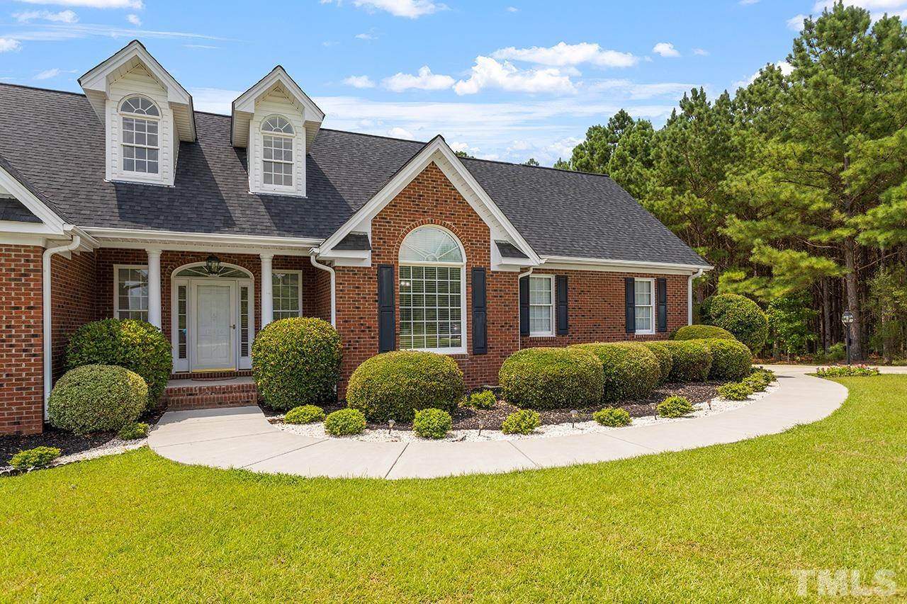 12414 Raleigh Road Benson, NC 27504 - Photo 2 of 36 Gallery Image 2