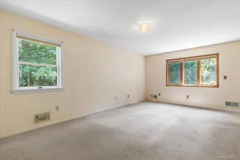 $659,000 | 2872 Brookfield Drive, Yorktown Heights, NY 10598