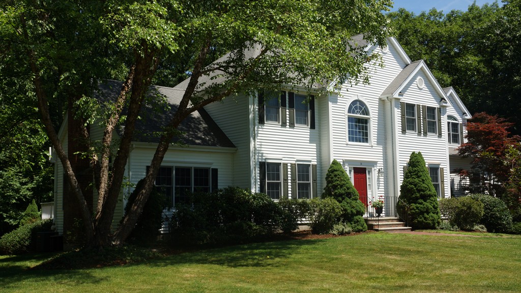 14 Broad Acres Farm Road Medway, MA 02053 - Photo 2 of 24 Gallery Image 2