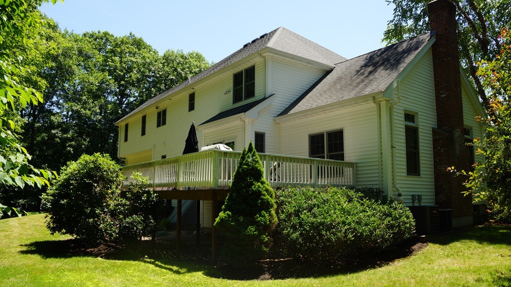 14 Broad Acres Farm Road Medway, MA 02053 - Photo 4 of 24 Gallery Image 4
