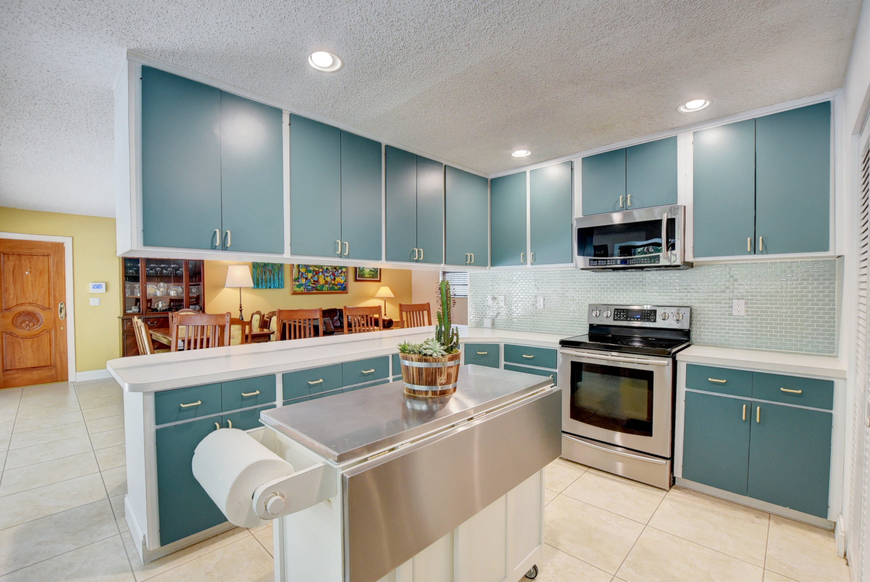 1360 Southwest 15th Street Boca Raton, FL 33486 - Photo 12 of 36 Kitchen