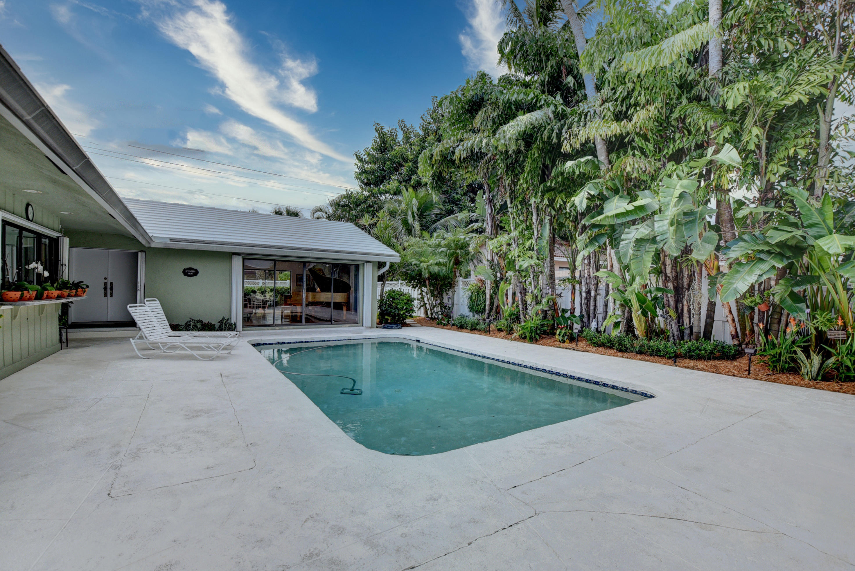 1360 Southwest 15th Street Boca Raton, FL 33486 - Photo 35 of 36 Pool/Patio