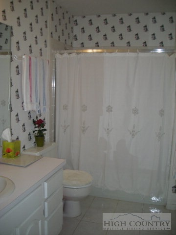 175 Walnut Boone, NC 28607 - Photo 14 of 15 Gallery Image 14