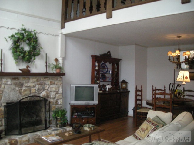 175 Walnut Boone, NC 28607 - Photo 8 of 15 Gallery Image 8