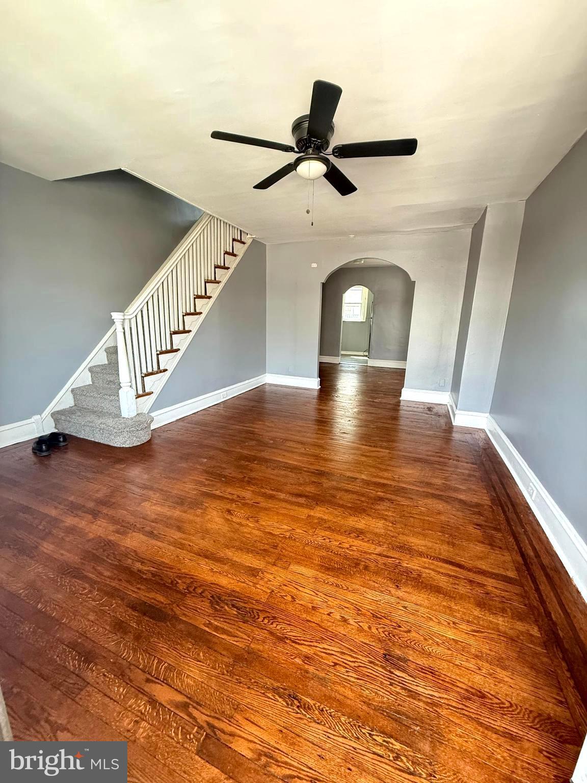 7124 Seaford Road Upper Darby, PA 19082 - Photo 3 of 15