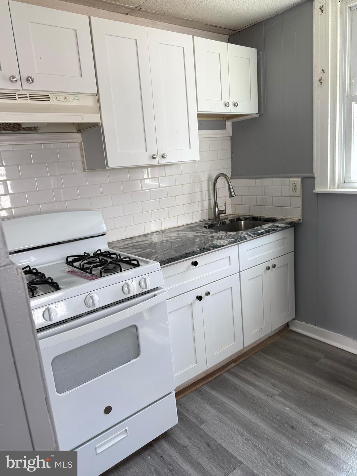 7124 Seaford Road Upper Darby, PA 19082 - Photo 6 of 15