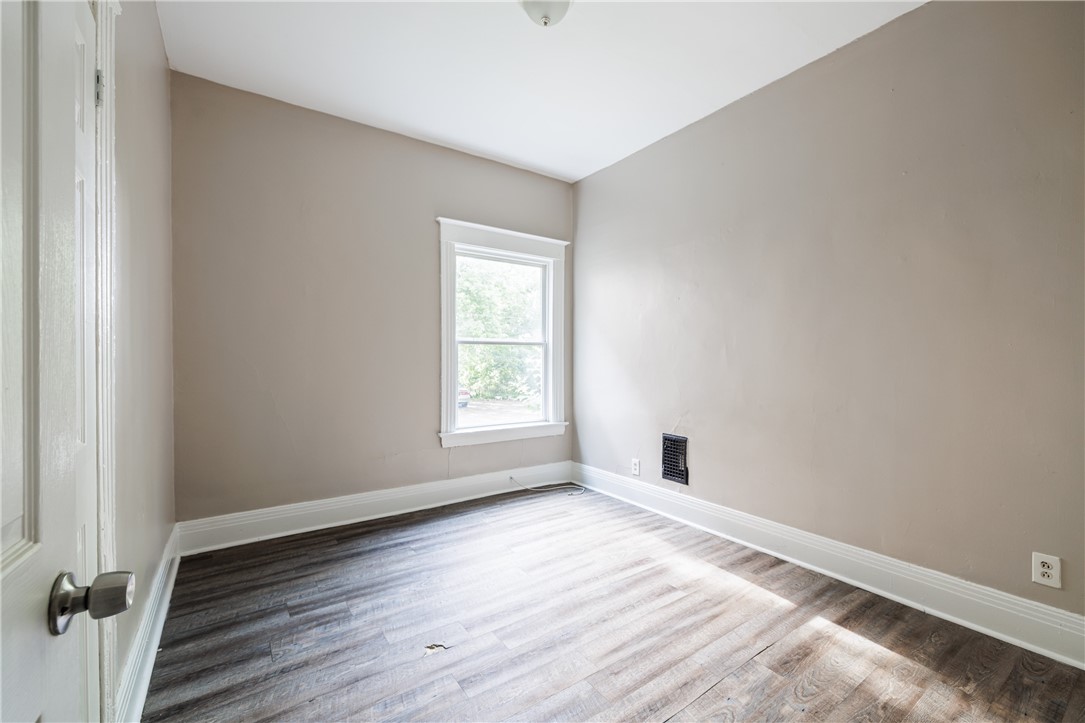 110 Ridgeway Avenue Rochester, NY 14615 - Photo 25 of 44