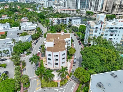 $205,000 | 255 West 24th Street, Unit 501, Miami Beach, FL 33140