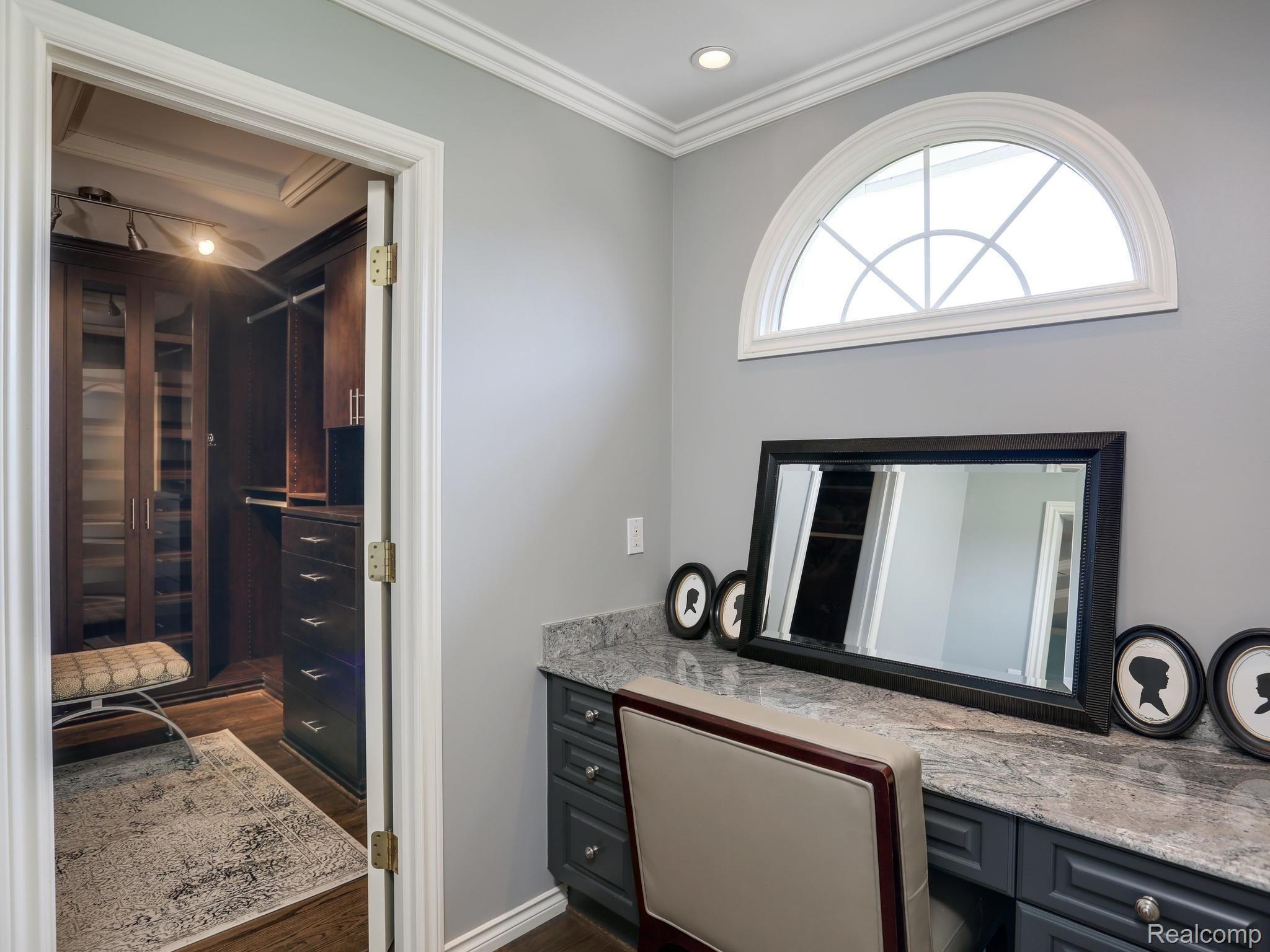 5323 Carlisle Court Rochester, MI 48306 - Photo 35 of 57 Granite vanity.