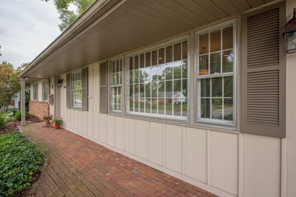 4020 Mountview Road Columbus, OH 43220 - Photo 2 of 33