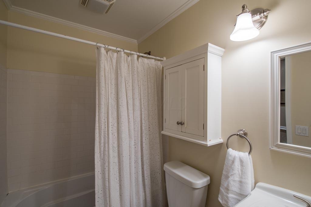 4020 Mountview Road Columbus, OH 43220 - Photo 24 of 33