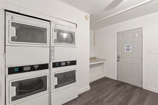 $1,100 | 1301 West Ben White Boulevard, Unit 208, Austin, TX 78704