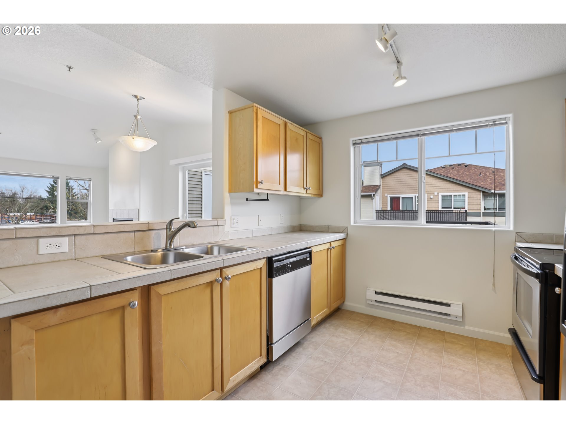 760 Northwest 185th Avenue, Unit 308 Beaverton, OR 97006 - Photo 11 of 31