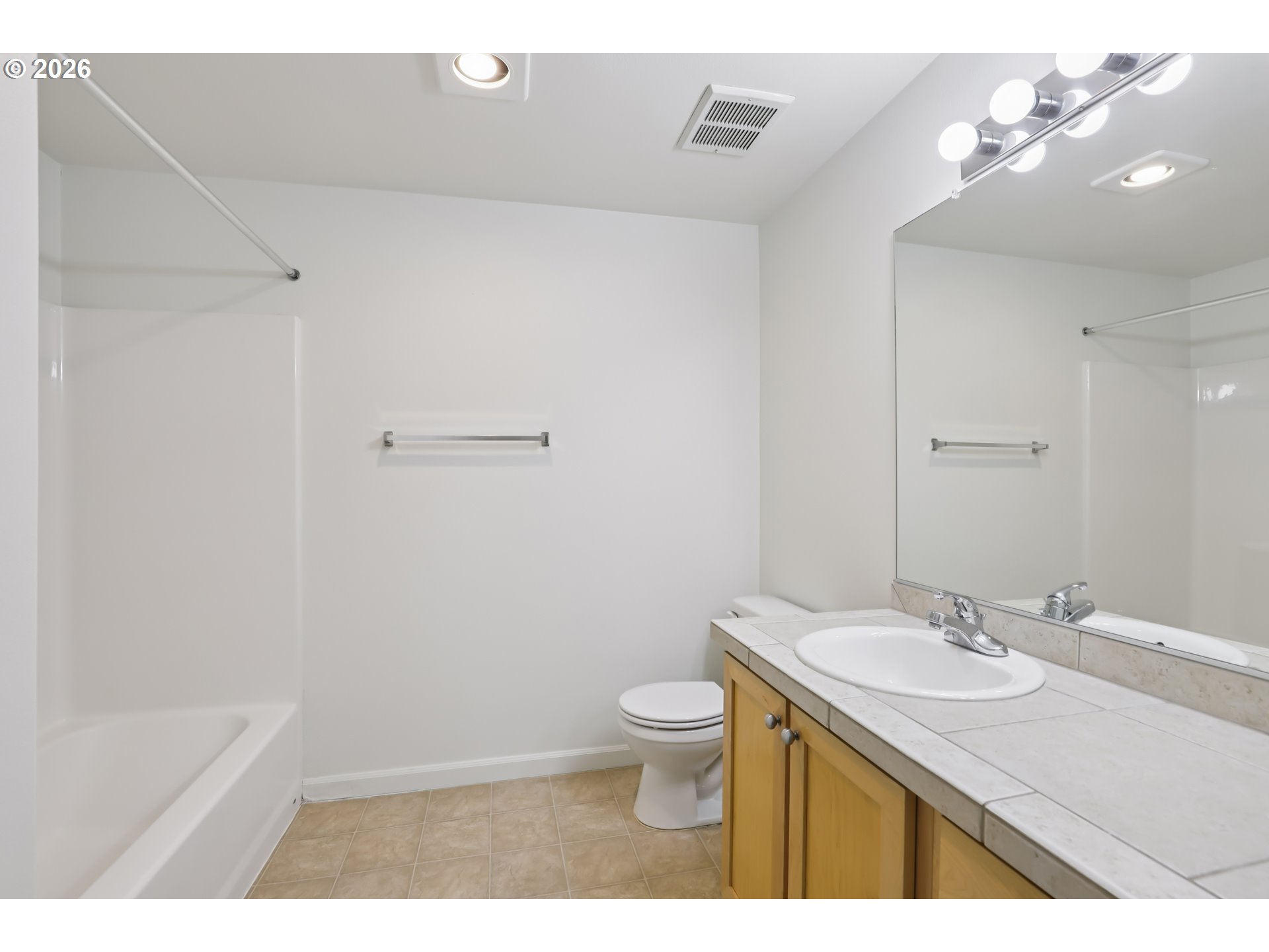 760 Northwest 185th Avenue, Unit 308 Beaverton, OR 97006 - Photo 25 of 31