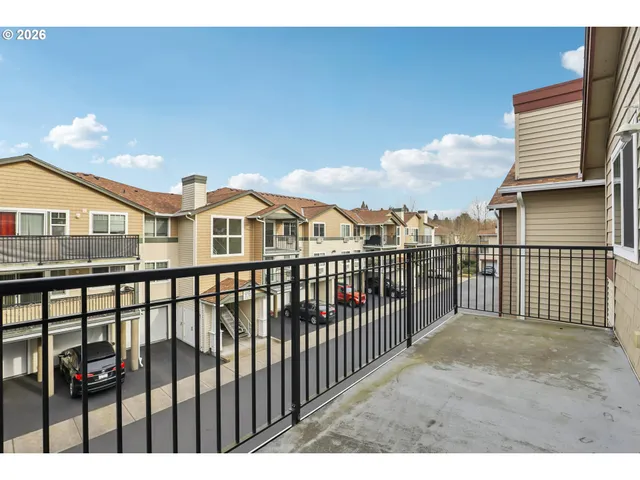 a picture of city view