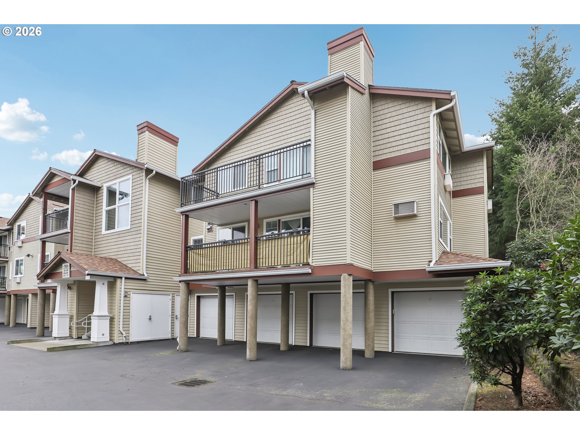 760 Northwest 185th Avenue, Unit 308 Beaverton, OR 97006 - Photo 3 of 31