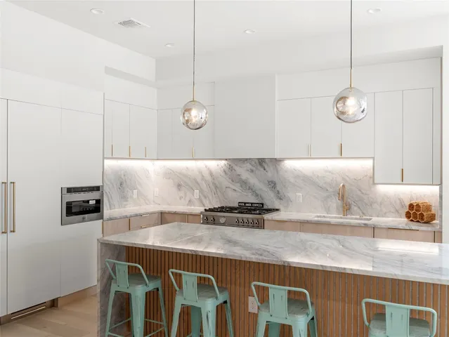 $1,450,000 | 2107 Brackenridge Street, Unit 1, Austin, TX 78704