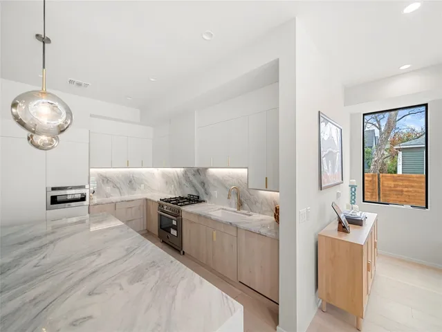 $1,450,000 | 2107 Brackenridge Street, Unit 1, Austin, TX 78704