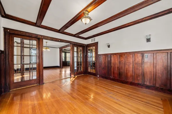 $1,150,000 | 17 Roslyn Street, Salem, MA 01970