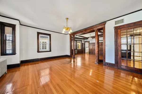 $1,150,000 | 17 Roslyn Street, Salem, MA 01970