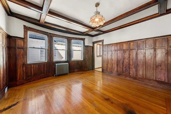 $1,150,000 | 17 Roslyn Street, Salem, MA 01970