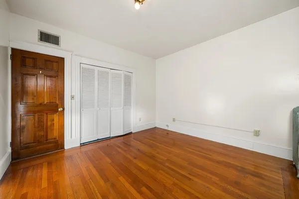 $1,150,000 | 17 Roslyn Street, Salem, MA 01970