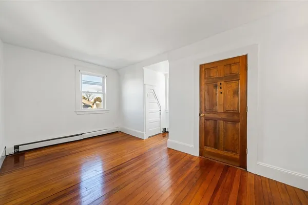 $1,150,000 | 17 Roslyn Street, Salem, MA 01970