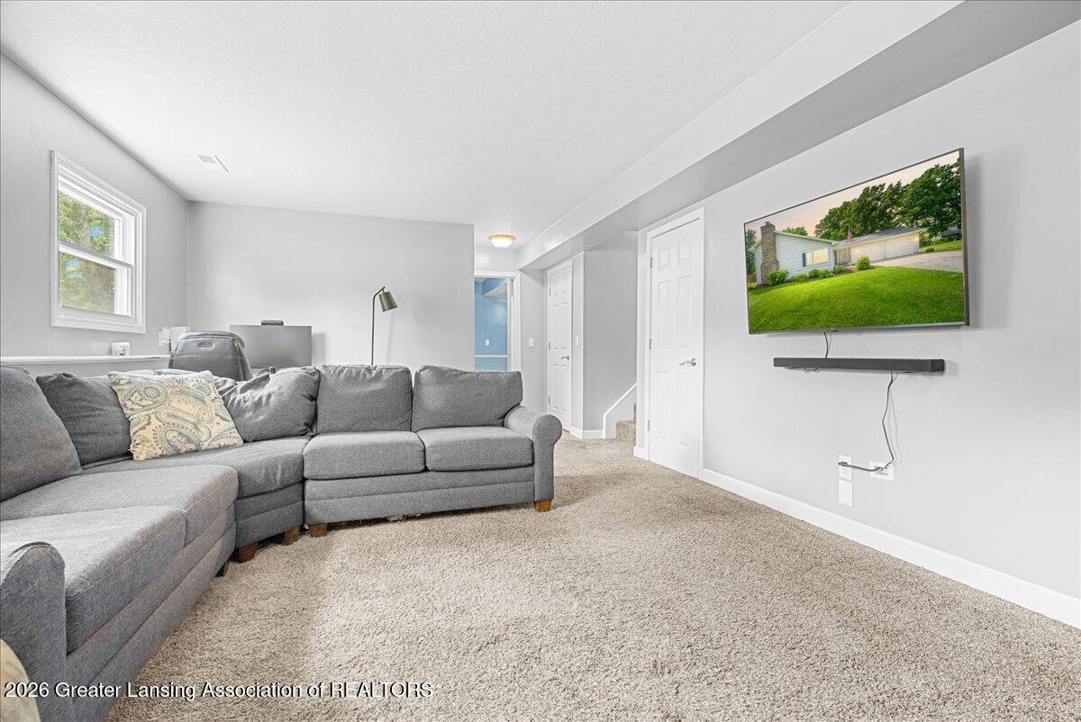 102 Wicklow Road Eaton Rapids, MI 48827 - Photo 26 of 42 16-Media Jett - 10