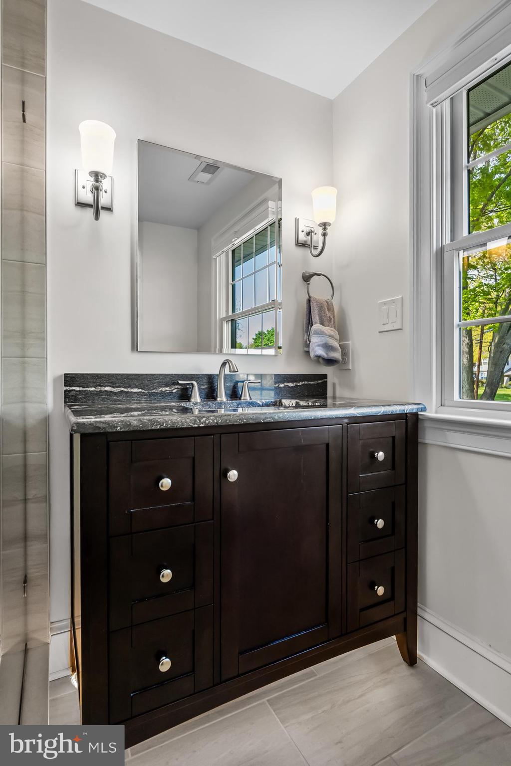 140 Ramblewood Road Moorestown, NJ 08057 - Photo 42 of 64 2nd Floor Bath Room