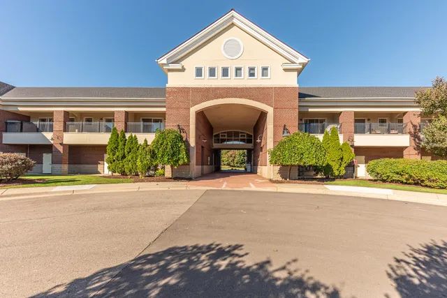 $249,900 | 283 South Zeeb Road, Unit 212, Ann Arbor, MI 48103