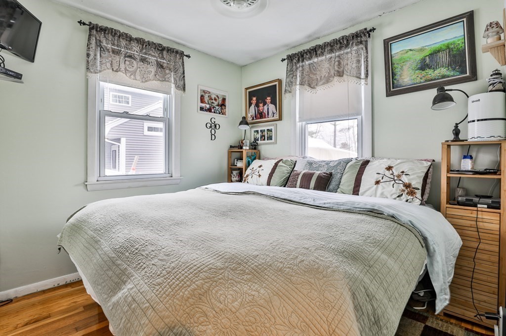 73 Dunstable Road Westford, MA 01886 - Photo 12 of 13 Gallery Image 12