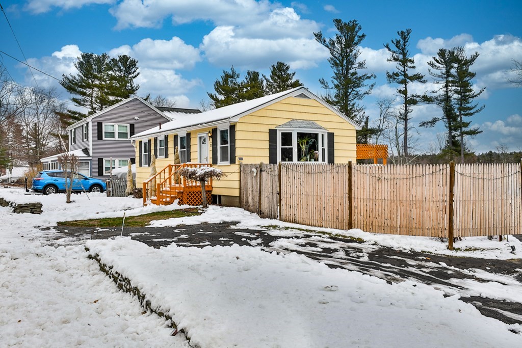 73 Dunstable Road Westford, MA 01886 - Photo 2 of 13 Gallery Image 2