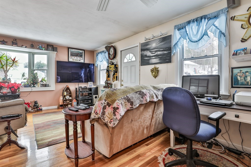 73 Dunstable Road Westford, MA 01886 - Photo 6 of 13 Gallery Image 6