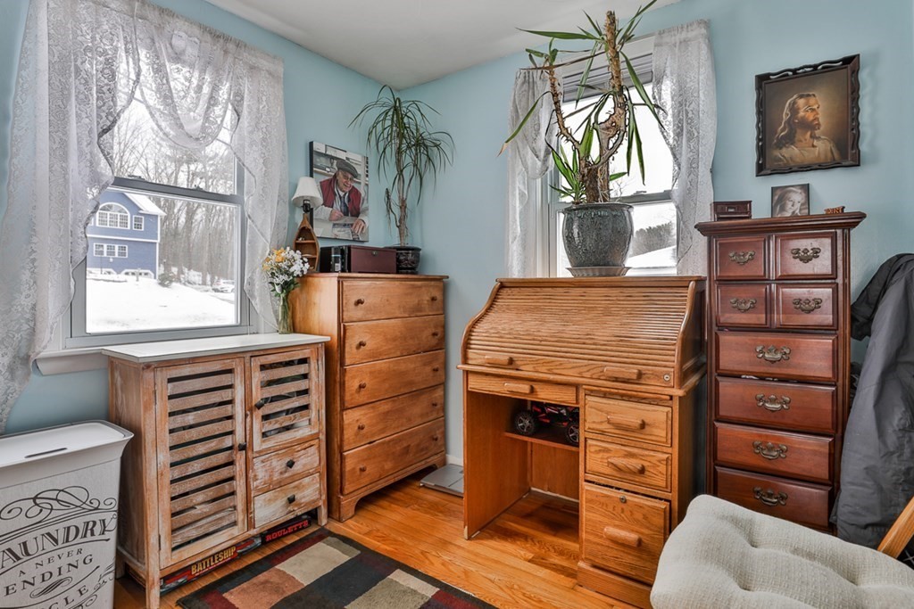 73 Dunstable Road Westford, MA 01886 - Photo 10 of 13 Gallery Image 10