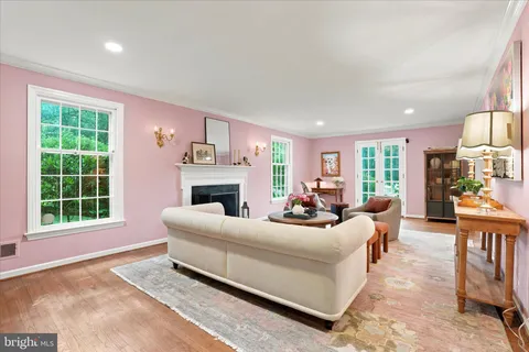 $1,395,000 | 736 Governor Circle, Newtown Square, PA 19073