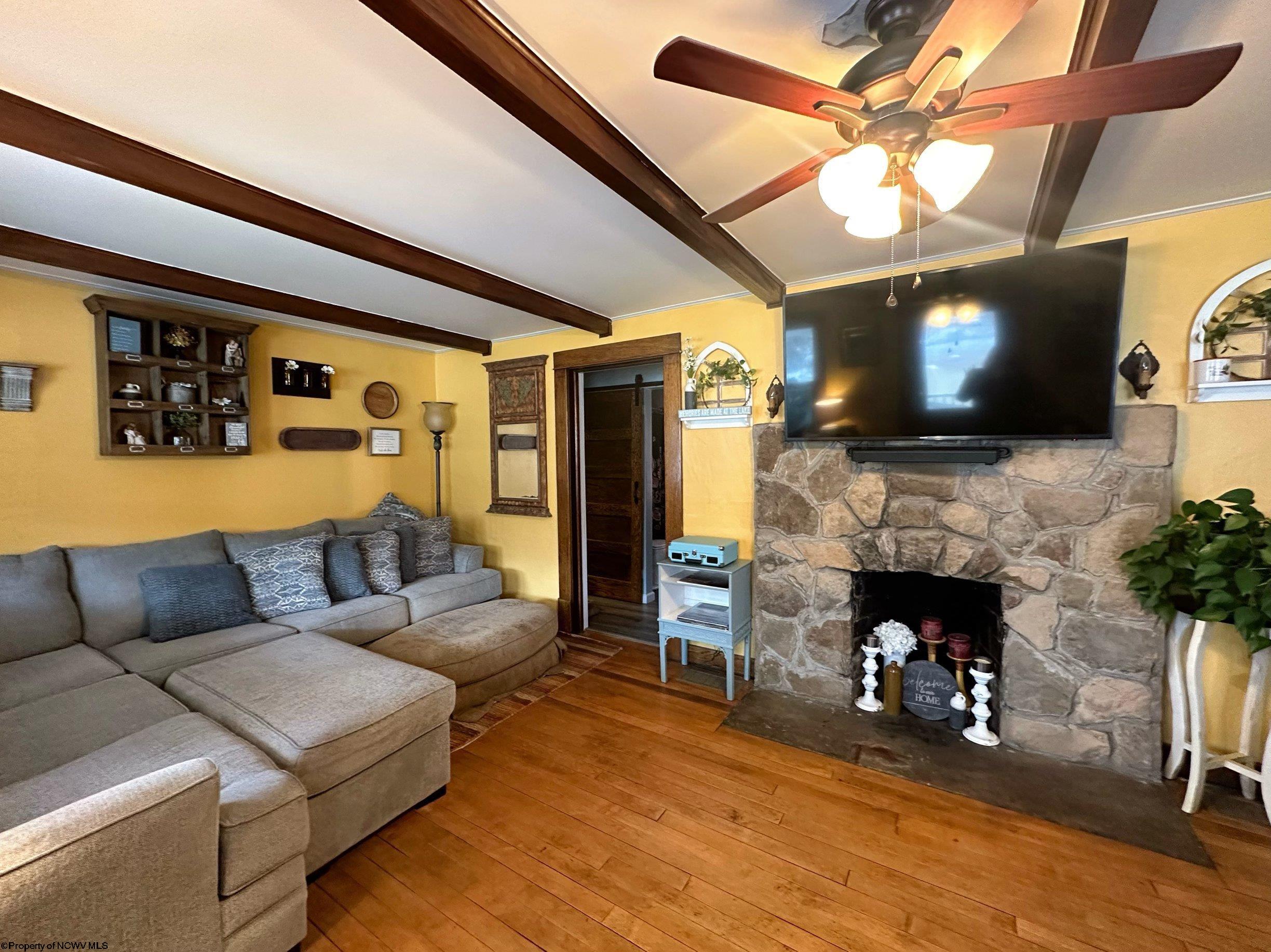 572 Maple Lake Road Bridgeport, WV 26330 - Photo 2 of 37 Gallery Image 2
