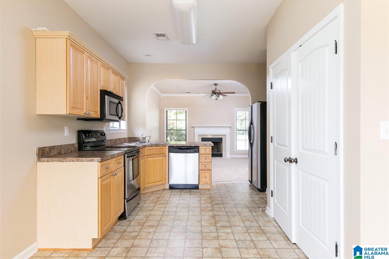 2257 Ridgemont Drive Birmingham, AL 35244 - Photo 11 of 28
