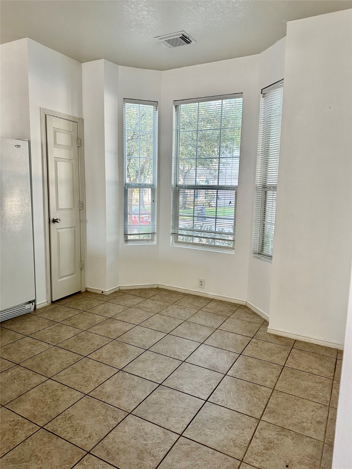 29740 Sullivan Oaks Drive Spring, TX 77386 - Photo 6 of 39 untagged breakfast room