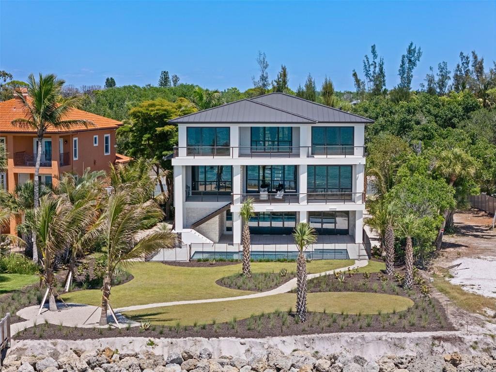 7324 Point Of Rocks Road Sarasota, FL 34242 - Photo 7 of 95