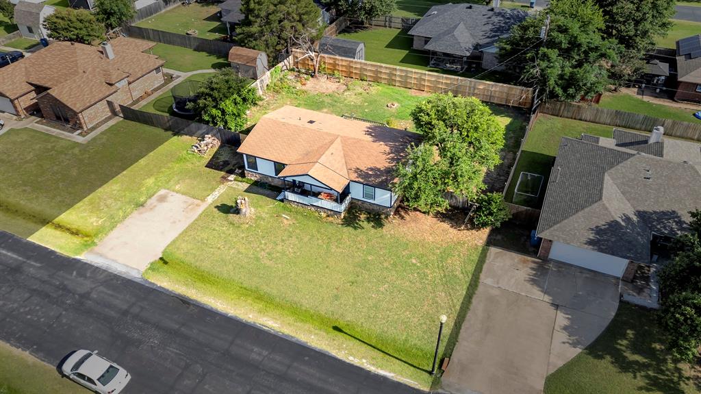 305 Branson Road Roanoke, TX 76262 - Photo 7 of 21