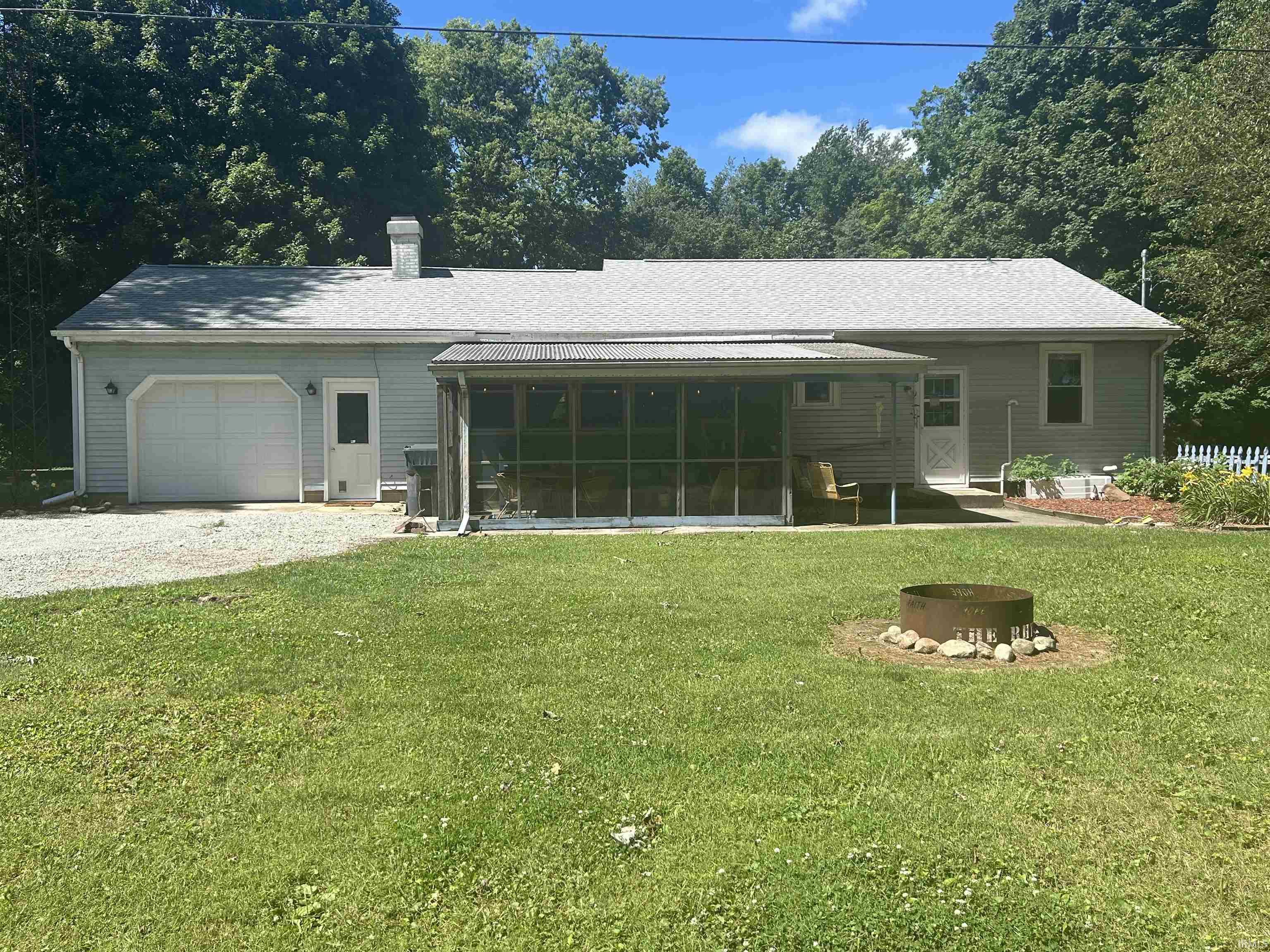 997 Spade Drive Rochester, IN 46975 - Photo 2 of 19