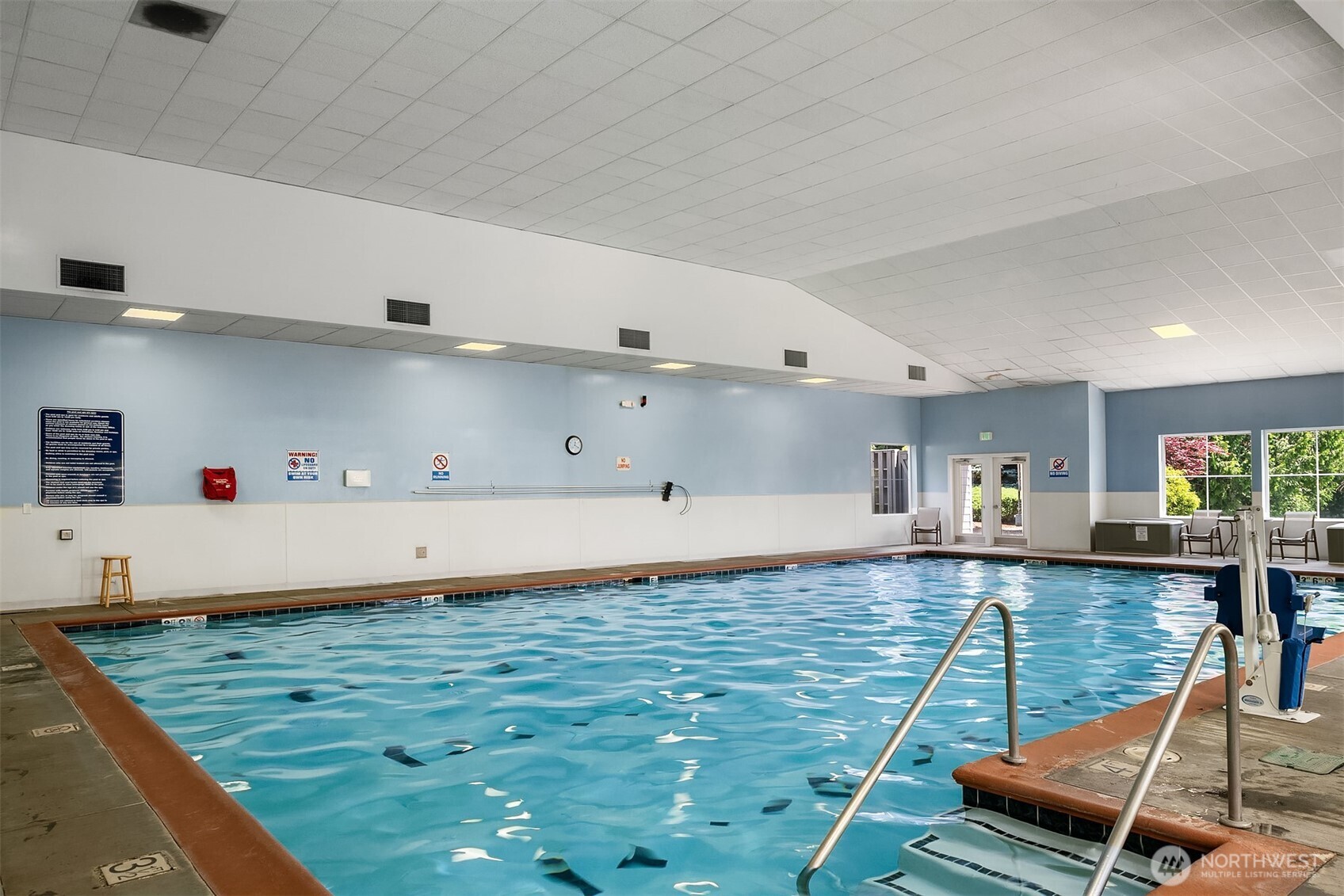 4109 224th Lane Southeast, Unit 213 Issaquah, WA 98029 - Photo 31 of 34 a living room with couch