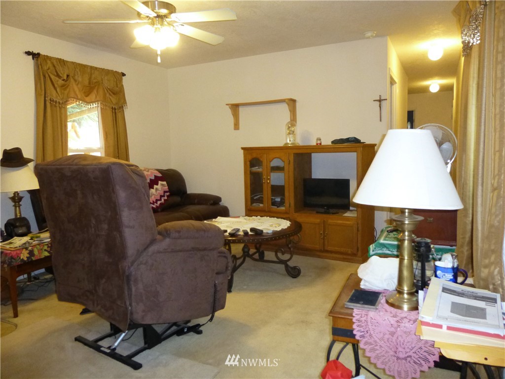 155 Chapman Road, Unit 1 Morton, WA 98356 - Photo 11 of 18 Gallery Image 11
