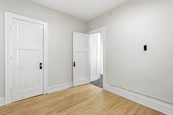 $1,295 | 2881 Irving Avenue South, Unit 202, Minneapolis, MN 55408