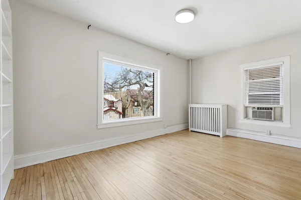 $1,295 | 2881 Irving Avenue South, Unit 202, Minneapolis, MN 55408