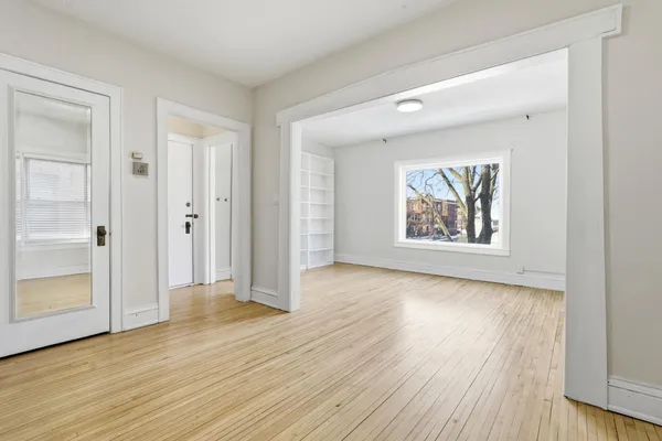 $1,295 | 2881 Irving Avenue South, Unit 202, Minneapolis, MN 55408