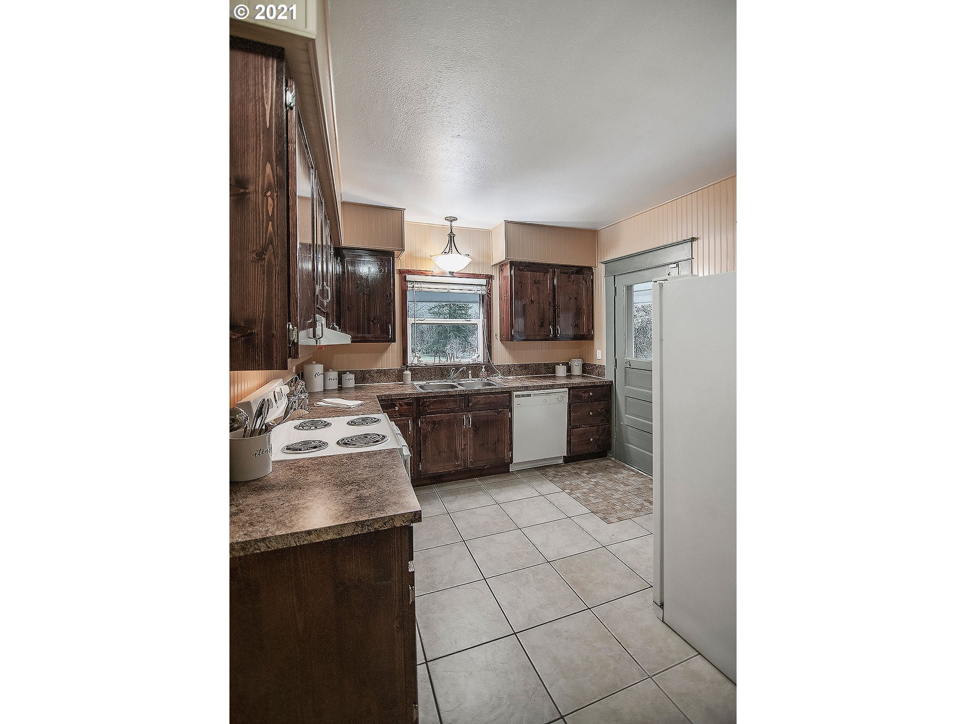 1241 Delameter Road Castle Rock, WA 98611 - Photo 14 of 32 Gallery Image 14